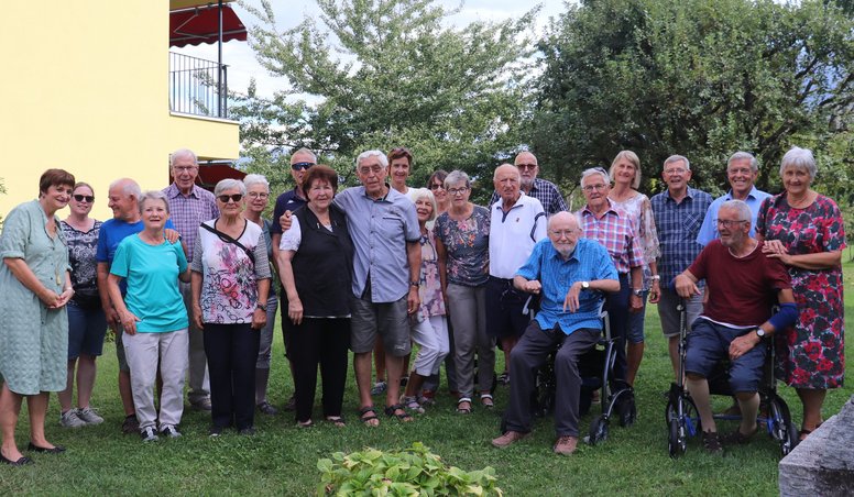 Gruppenbild beim Besuch von Susann Egli und Elmar Zwahlen