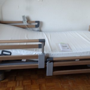 Niederflur-Pflegebett