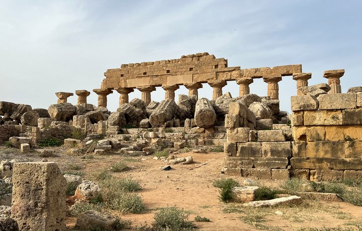 Bereits 2800 Jahre alt, fielen dem Erdbeben im 14 JH zum Opfer