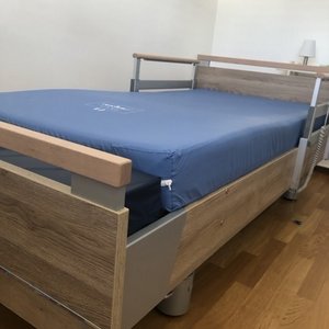 Pflegebett
