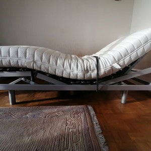 Lit électrique avec matelas