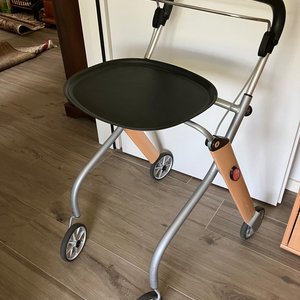 Déambulateur / Rollator d'intérieur