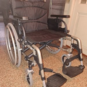 Rollstuhl